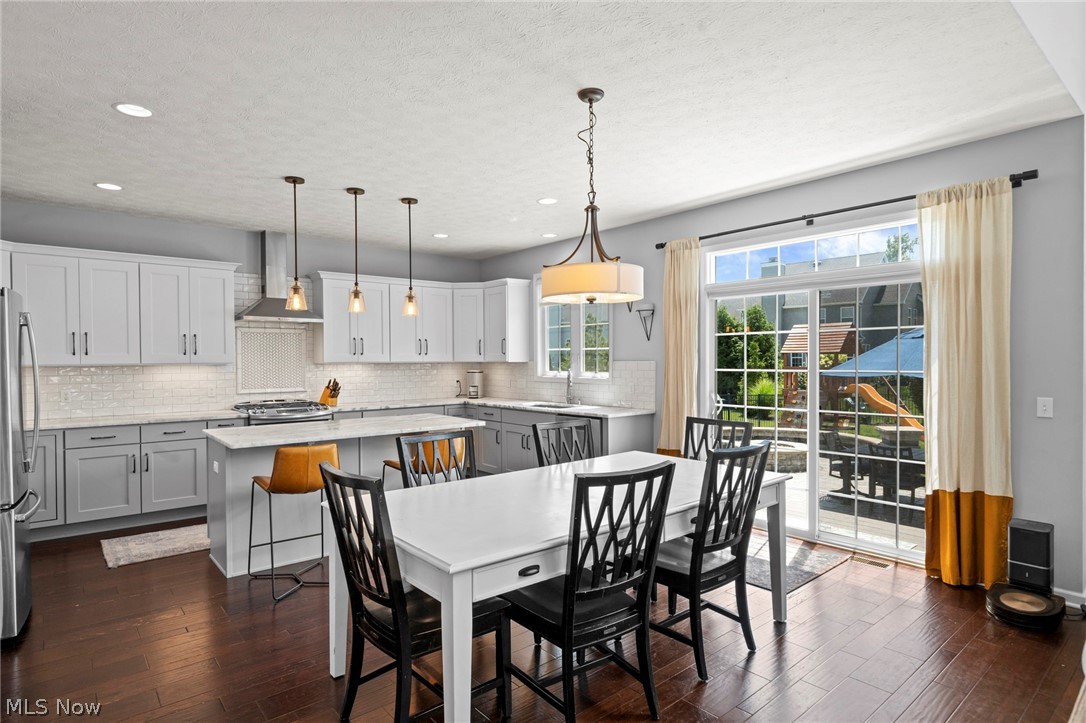577 Turnberry Court Avon Lake OH 44012