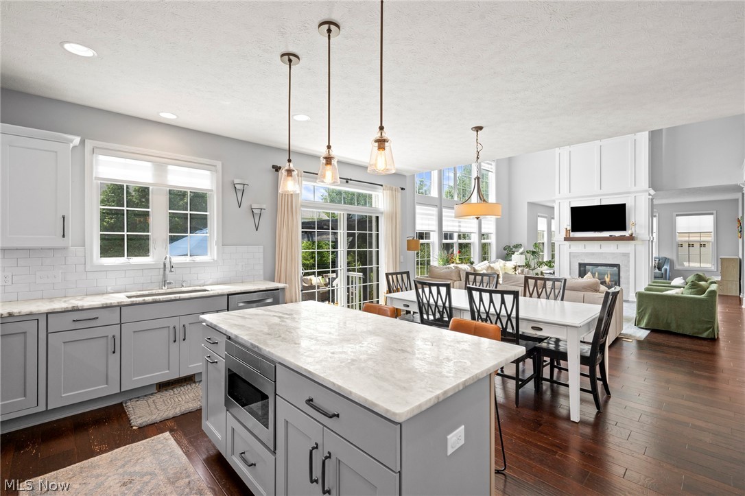 577 Turnberry Court Avon Lake OH 44012