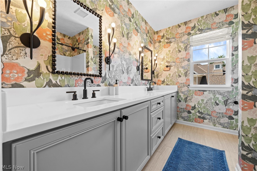 577 Turnberry Court Avon Lake OH 44012