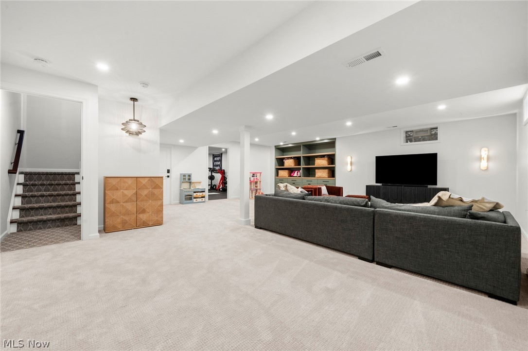 577 Turnberry Court Avon Lake OH 44012