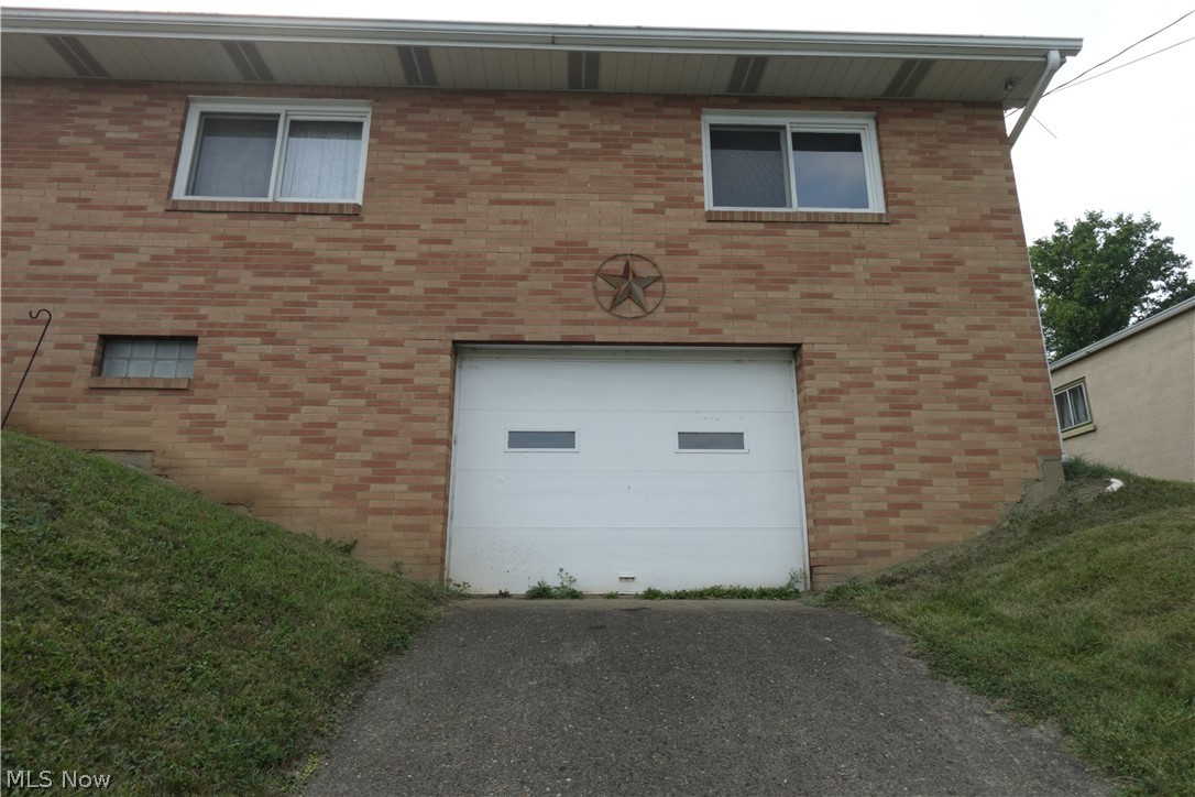 1511 N 9th Street Martins Ferry OH 43935