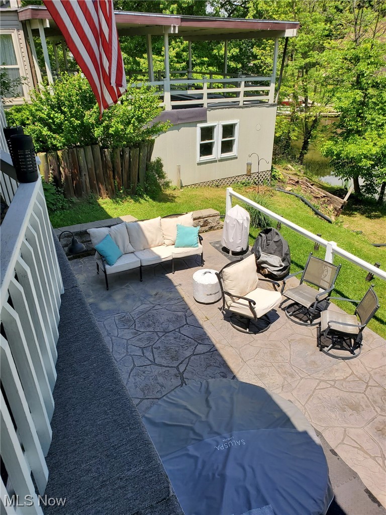 1186 Lincoln Street SW Sherrodsville OH 44675