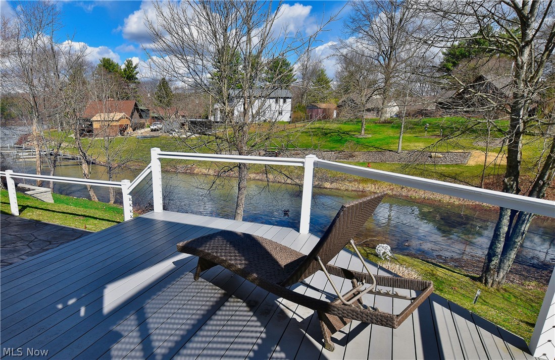 1186 Lincoln Street SW Sherrodsville OH 44675