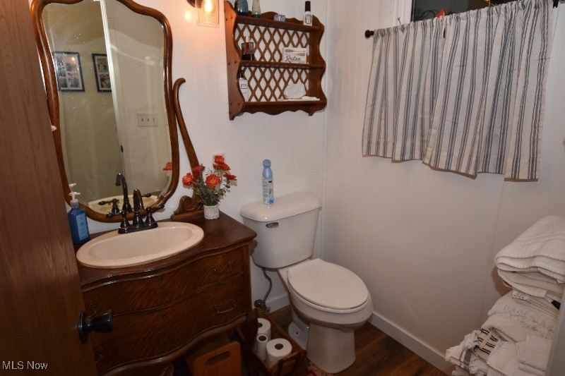 1186 Lincoln Street SW Sherrodsville OH 44675