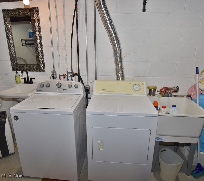 1186 Lincoln Street SW Sherrodsville OH 44675