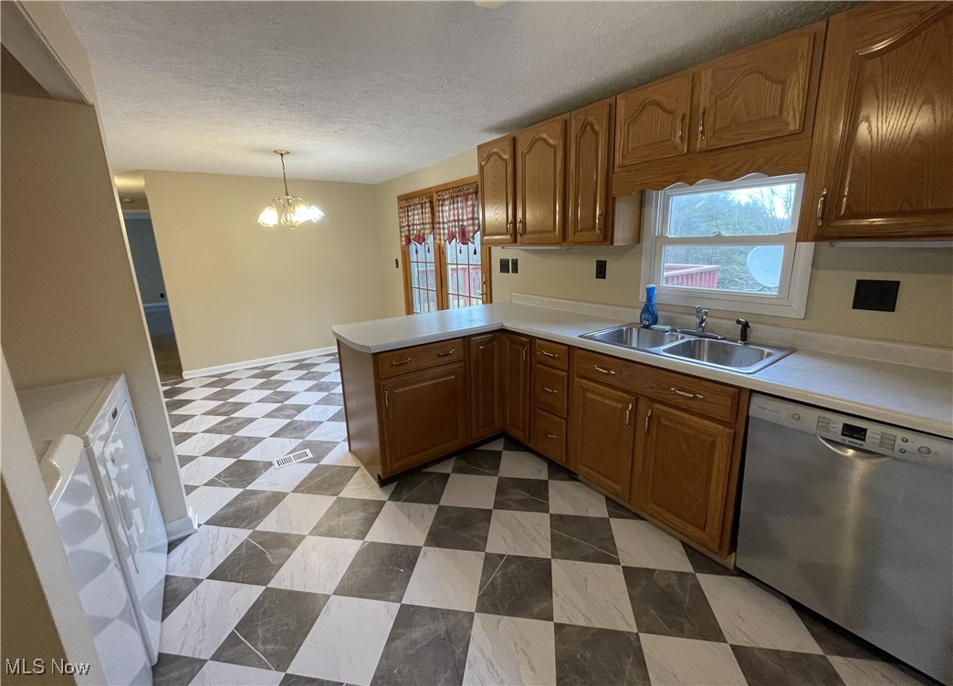 8608 Goddard Craft Lane Cambridge OH 43725