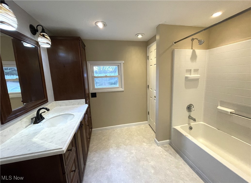 8608 Goddard Craft Lane Cambridge OH 43725