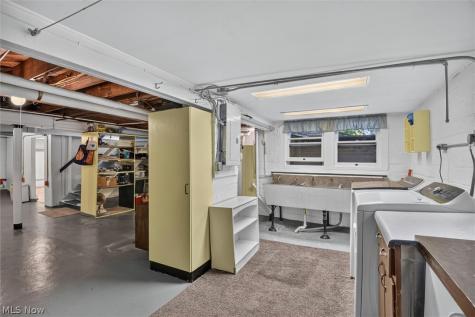 16808 Hilliard Road Lakewood OH 44107