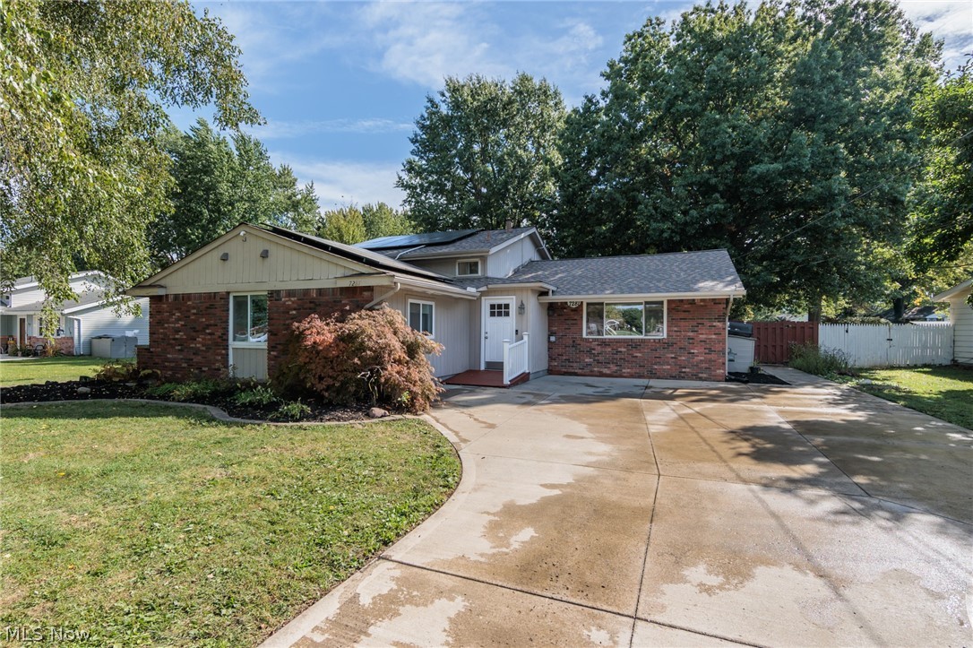 7281 Wil Lou Lane North Ridgeville OH 44039