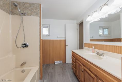 7281 Wil Lou Lane North Ridgeville OH 44039