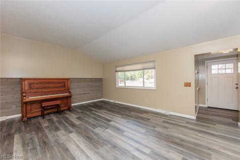7281 Wil Lou Lane North Ridgeville OH 44039