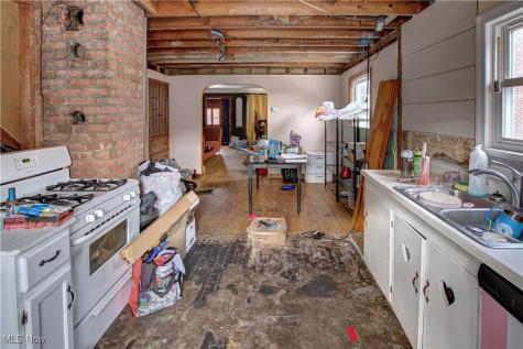 16909 Truax Avenue Cleveland OH 44111