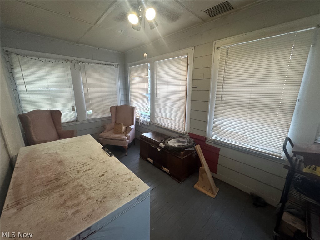 287 Lawrence Avenue NE Warren OH 44483