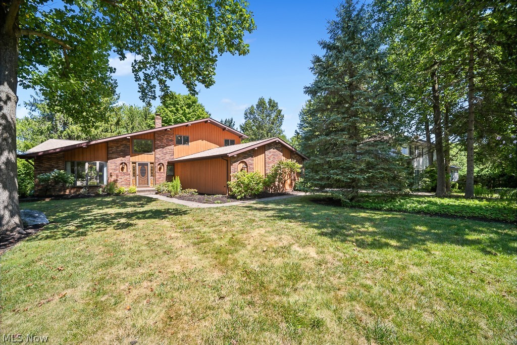 6551 Queens Way Brecksville OH 44141