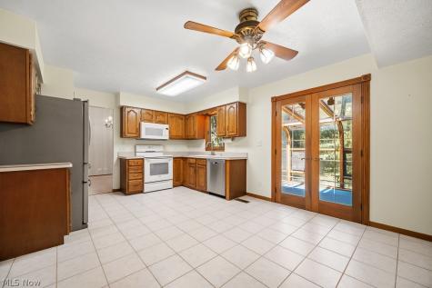 6551 Queens Way Brecksville OH 44141