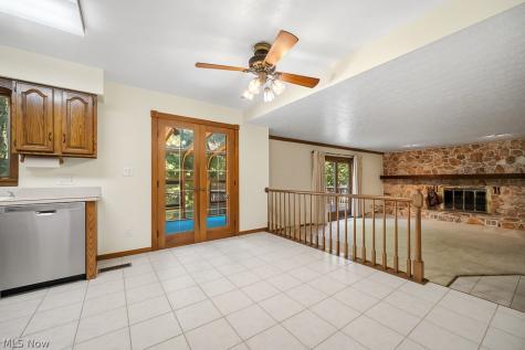 6551 Queens Way Brecksville OH 44141