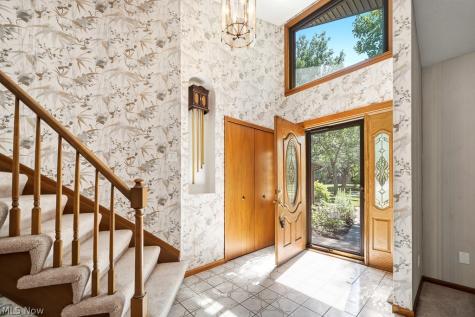 6551 Queens Way Brecksville OH 44141