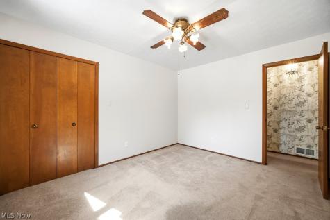 6551 Queens Way Brecksville OH 44141
