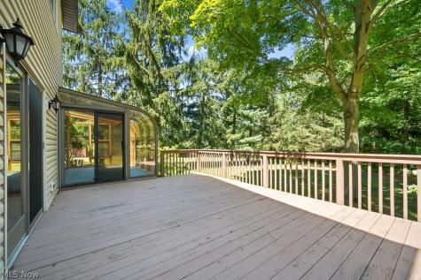 6551 Queens Way Brecksville OH 44141