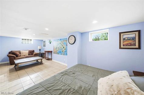4515 Pershing Avenue Parma OH 44134