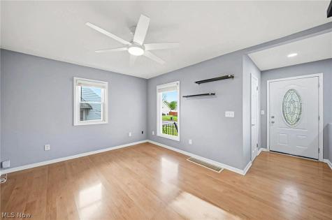 4515 Pershing Avenue Parma OH 44134