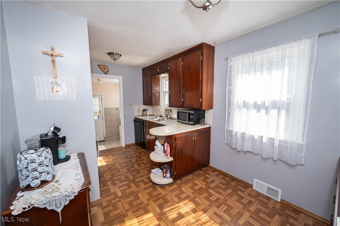 1263 Jakse Drive Eastlake OH 44095