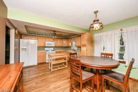 490 Bonshire Road Akron OH 44319