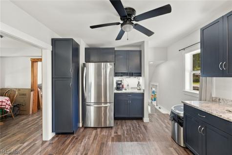 9372 Stonington Road Parma Heights OH 44130