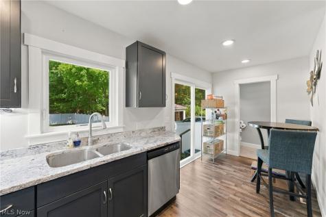 9372 Stonington Road Parma Heights OH 44130
