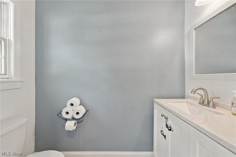 9372 Stonington Road Parma Heights OH 44130