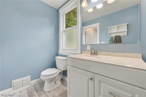 9372 Stonington Road Parma Heights OH 44130