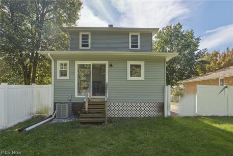 9372 Stonington Road Parma Heights OH 44130