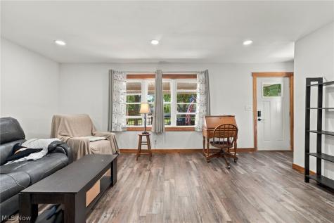 9372 Stonington Road Parma Heights OH 44130