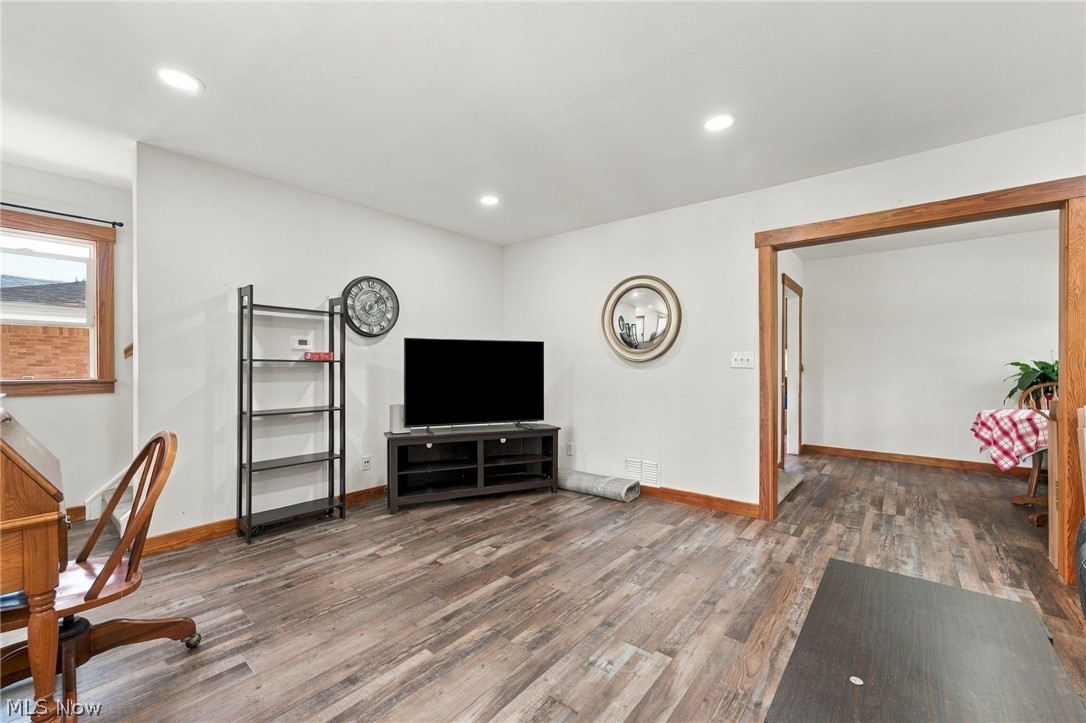 9372 Stonington Road Parma Heights OH 44130