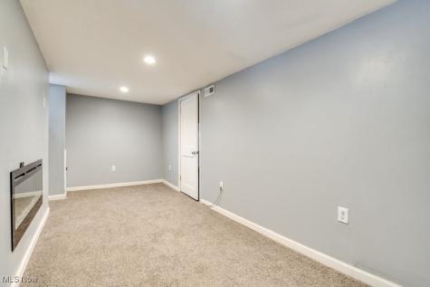 2643 Monroe Street Lakemore OH 44250
