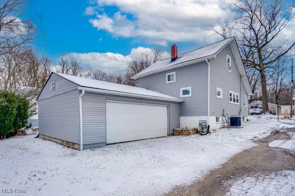 2643 Monroe Street Lakemore OH 44250