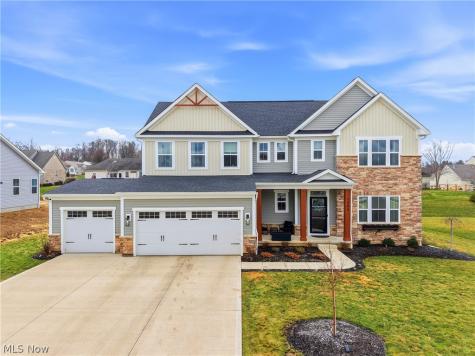 1404 Southbrook Circle NE Canton OH 44721