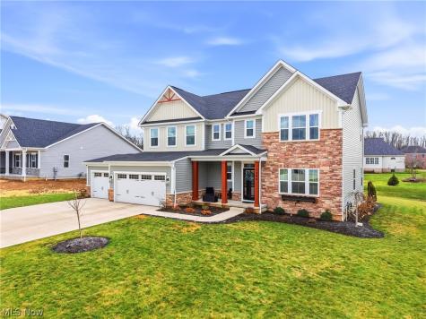 1404 Southbrook Circle NE Canton OH 44721