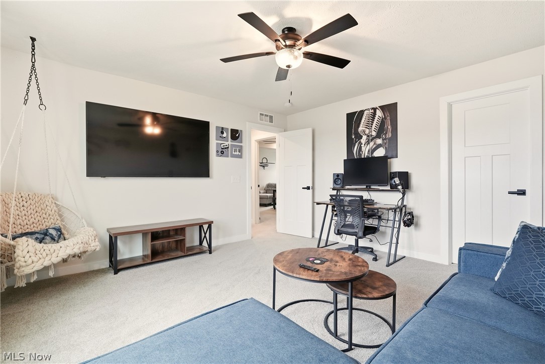 1404 Southbrook Circle NE Canton OH 44721
