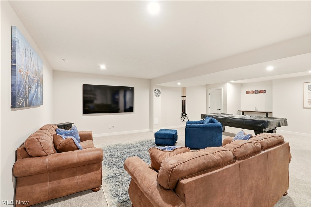 1404 Southbrook Circle NE Canton OH 44721