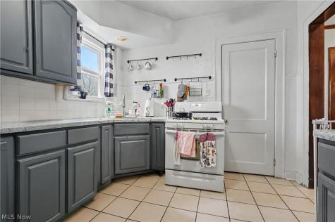 72 E Ido Avenue Akron OH 44301