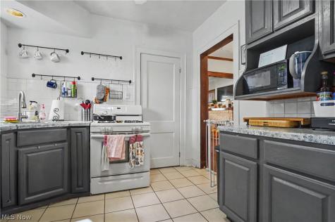 72 E Ido Avenue Akron OH 44301