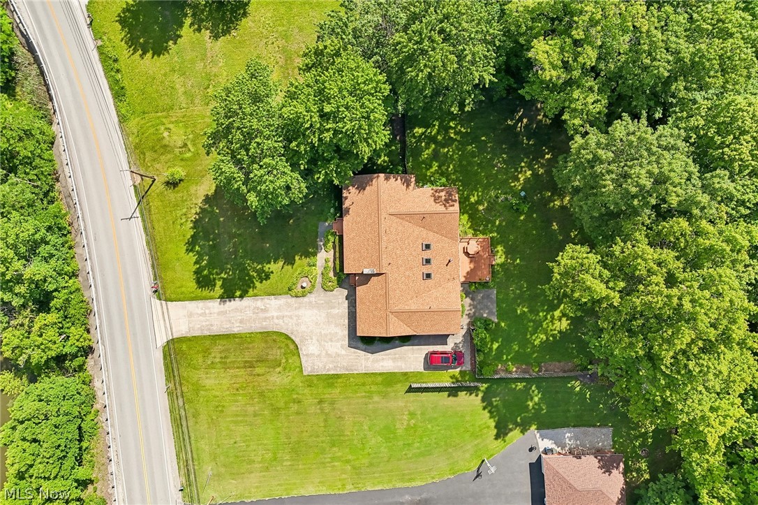 10312 W River Columbia Station OH 44028