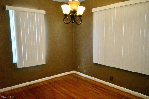 457 Orlo Lane Youngstown OH 44512