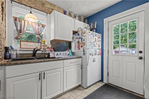 912 Hunt Street Akron OH 44306