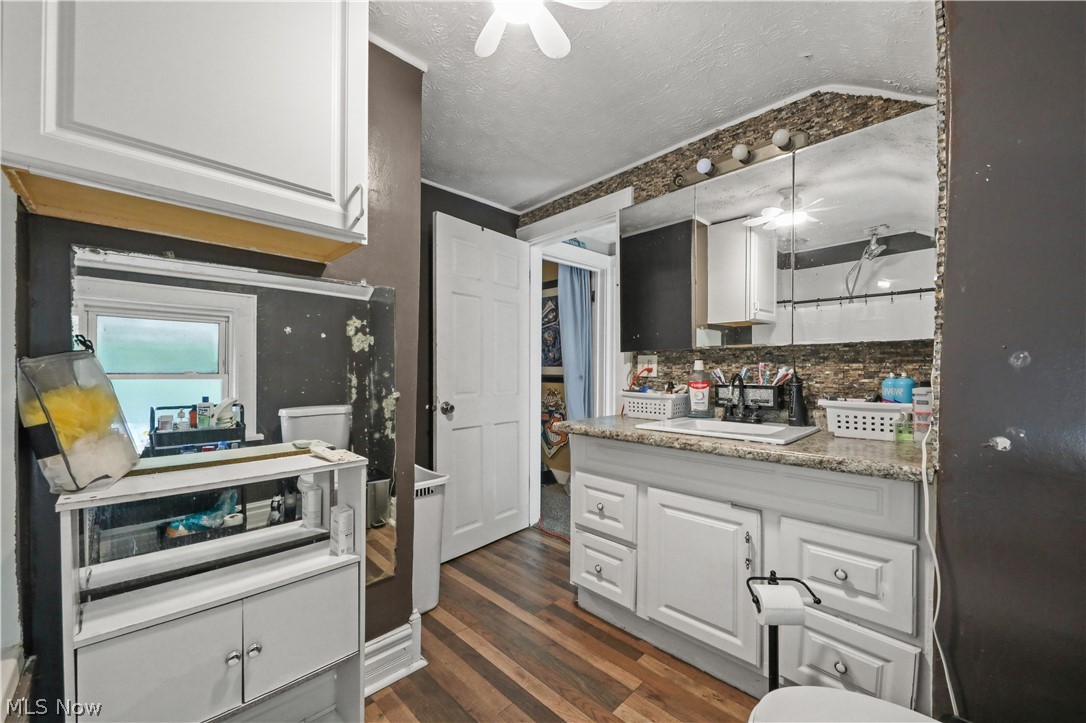 912 Hunt Street Akron OH 44306