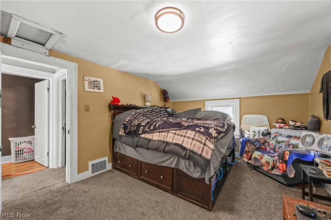 912 Hunt Street Akron OH 44306