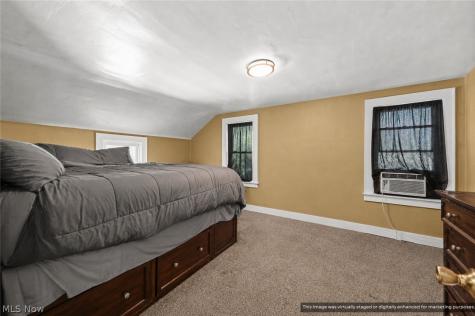 912 Hunt Street Akron OH 44306
