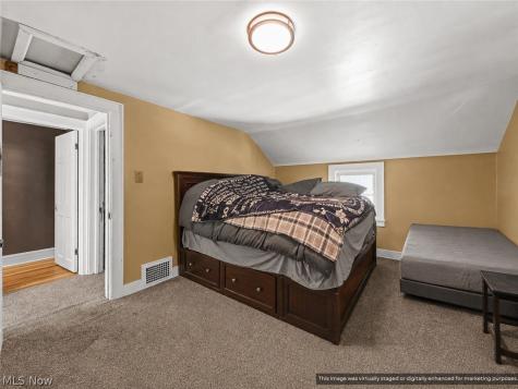 912 Hunt Street Akron OH 44306