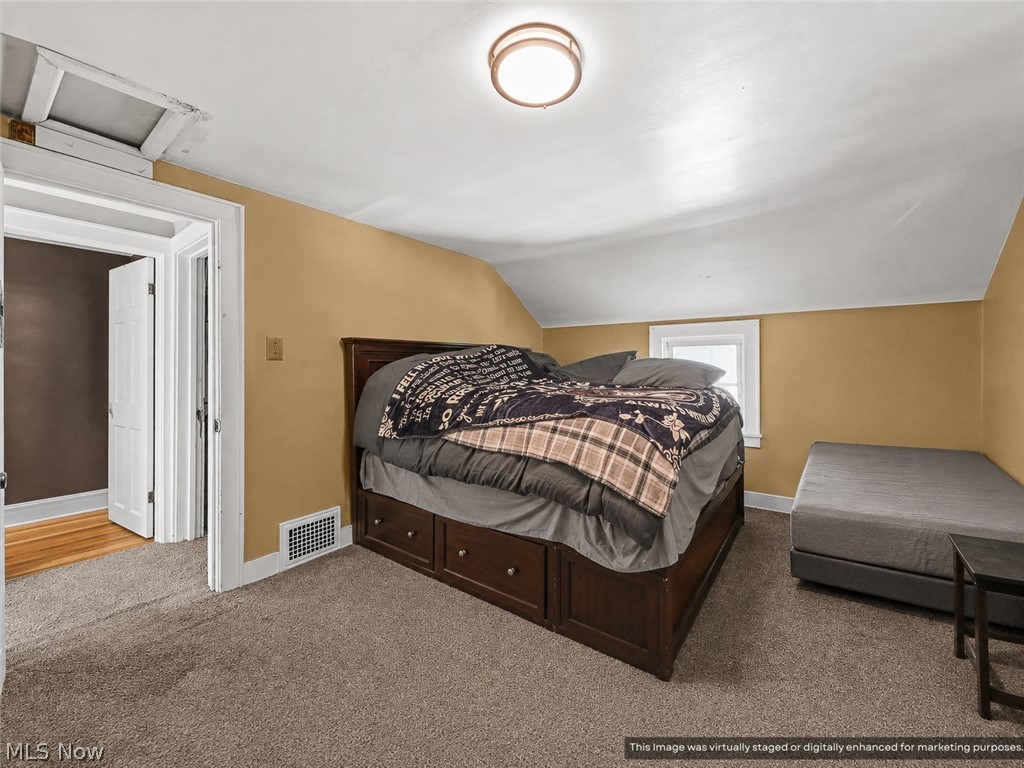 912 Hunt Street Akron OH 44306